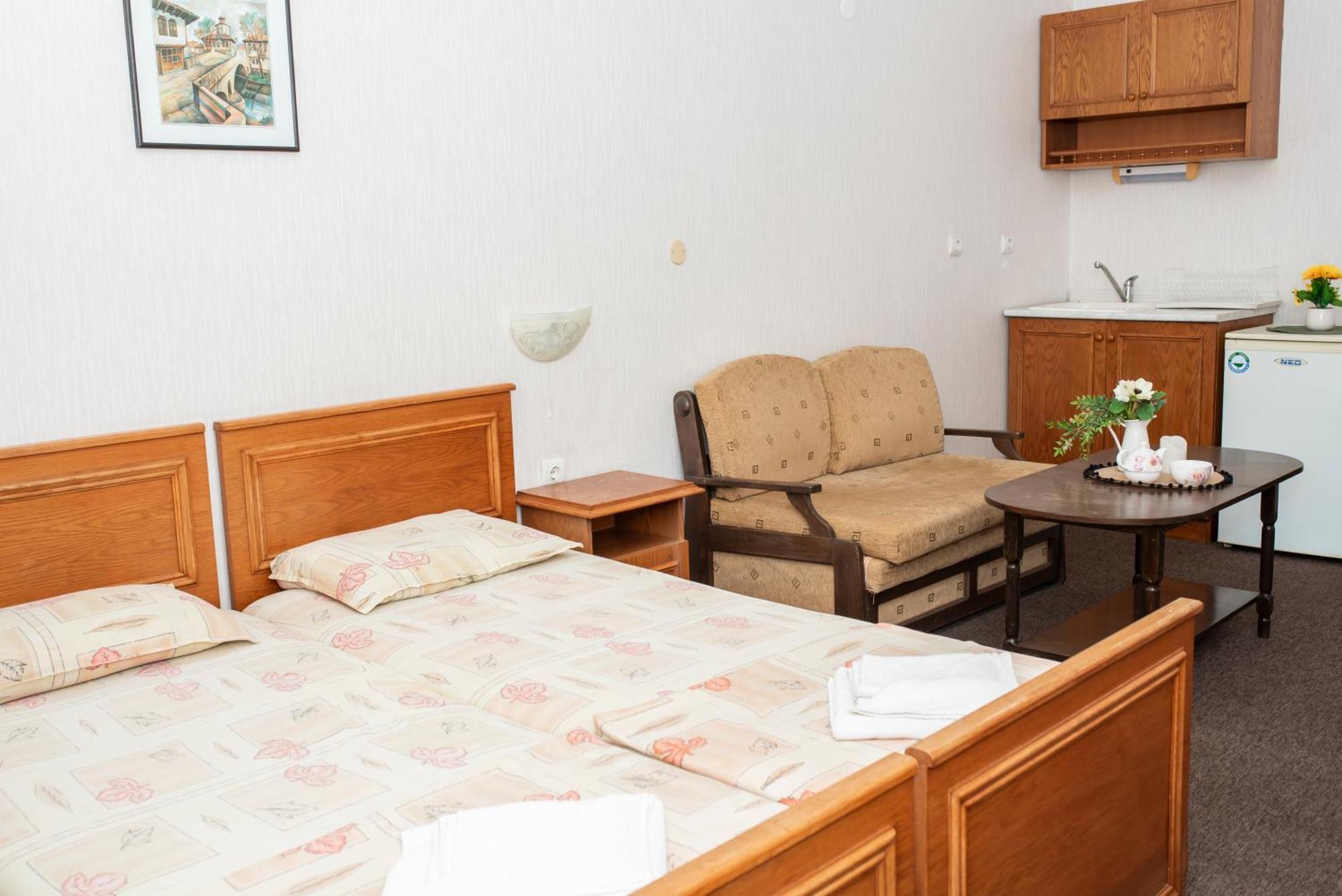 Комплекс Плавис Trjavna Exteriör bild
