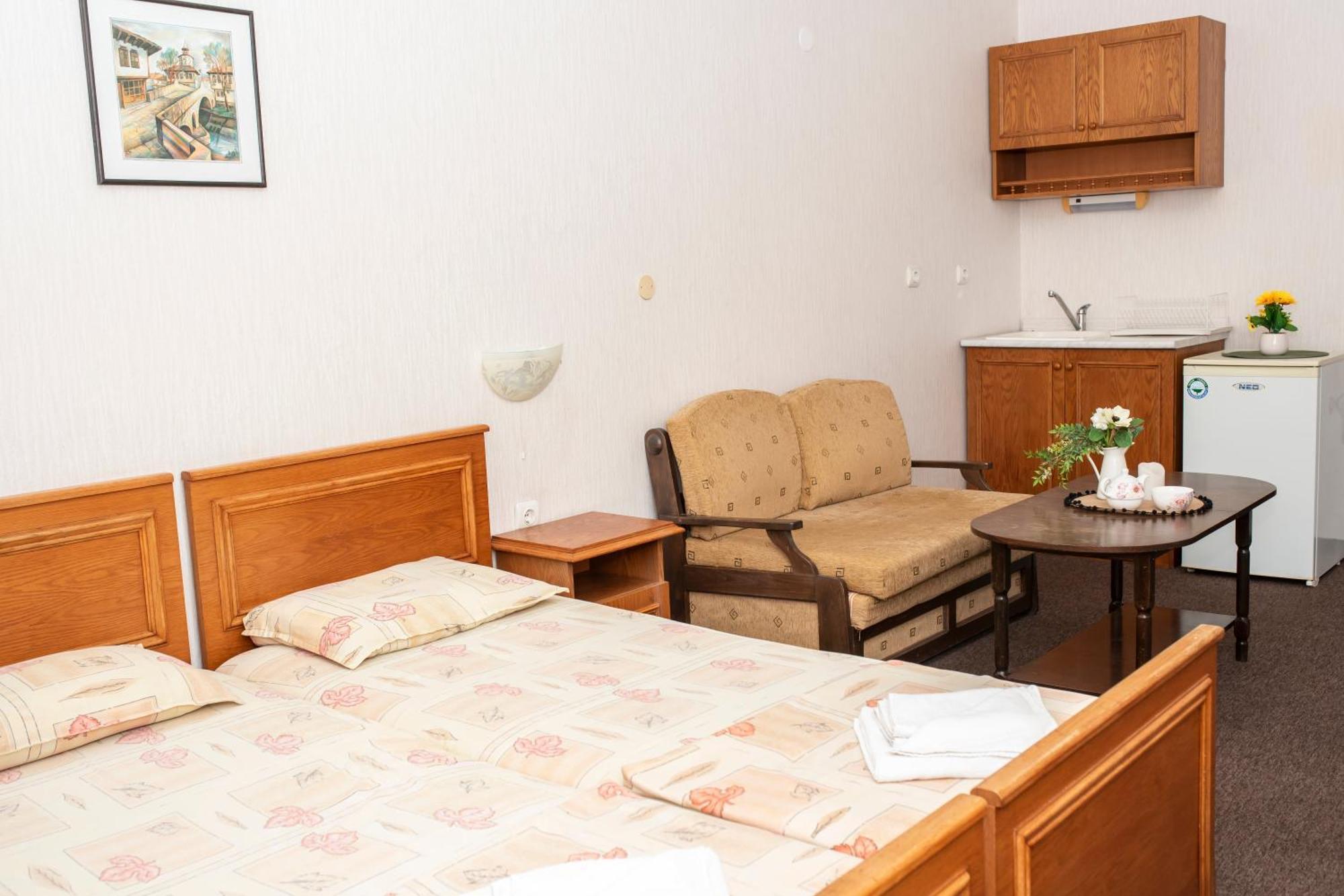 Комплекс Плавис Trjavna Exteriör bild